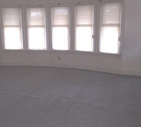 3rd image of 3665 E 147th St #1