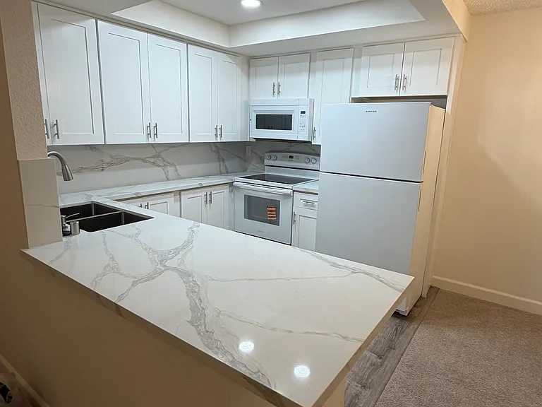 6064 Rancho Mission Rd #454 — Photo 5