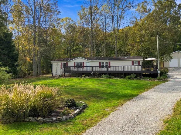 445 Valley View Dr, Burnside, KY 42519