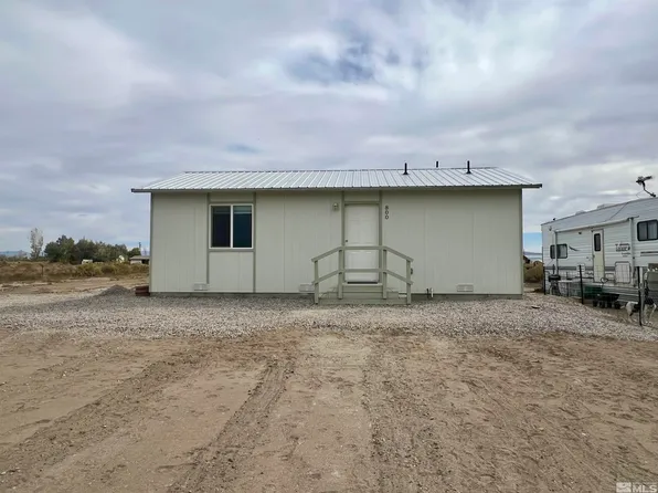 800 Clark Ln, Fallon, NV 89406