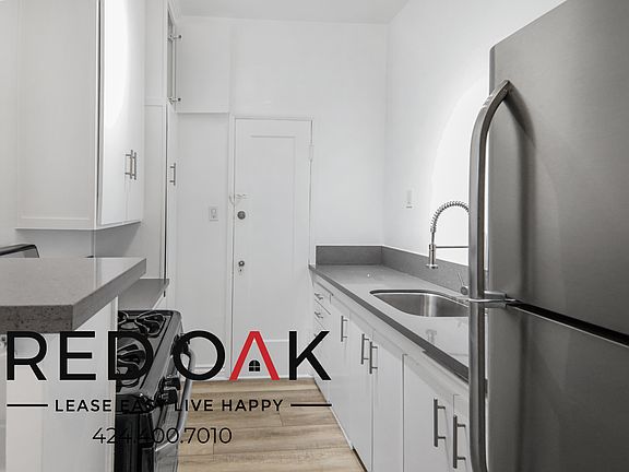 4th image of 323 1/2 E Lomita Ave #204