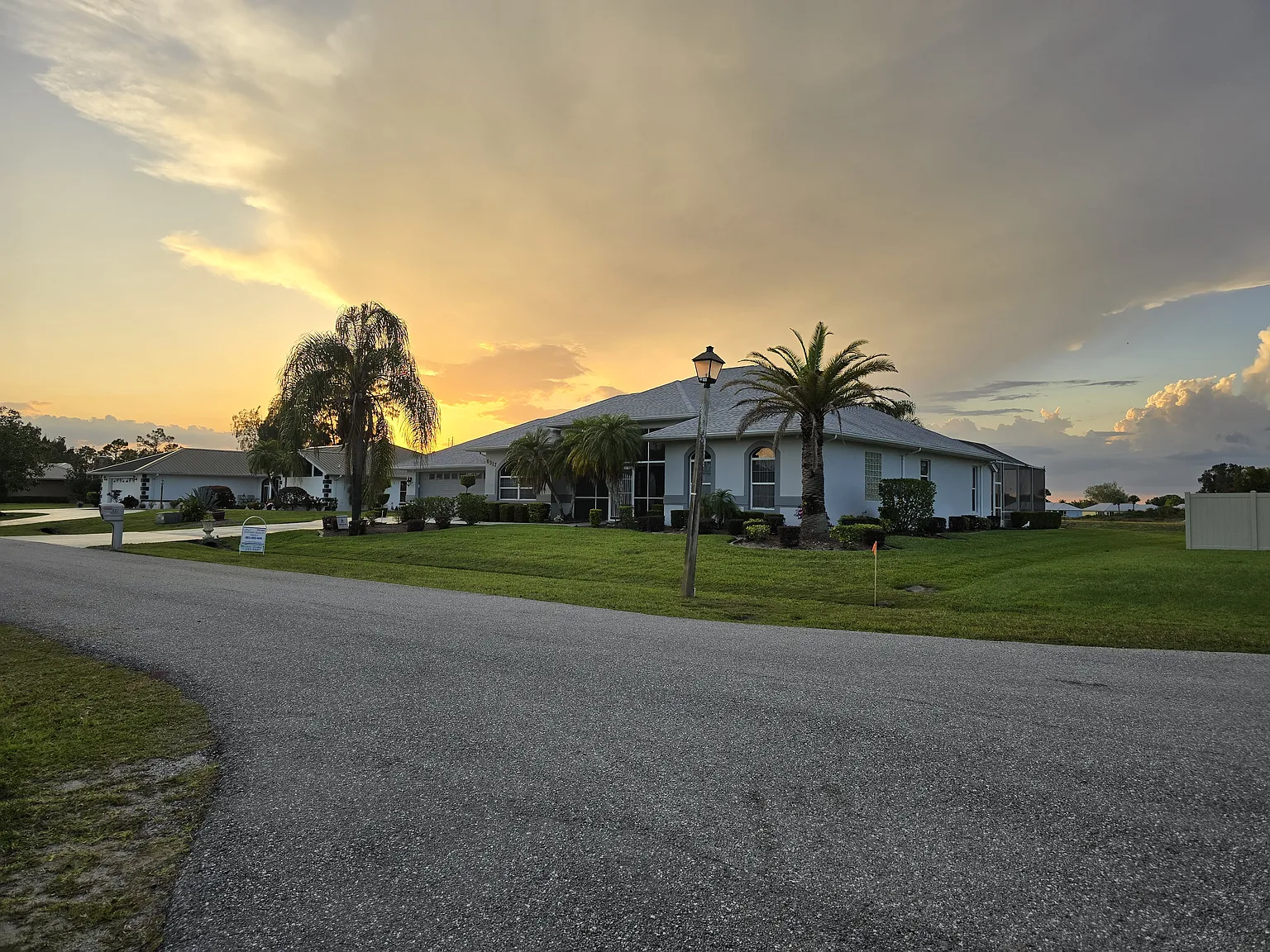 4 bed, 2702 sqft, $3,500 — Photo 3