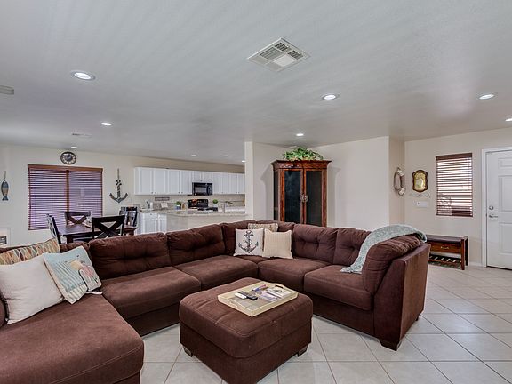 4th image of 3907 W Salter Dr