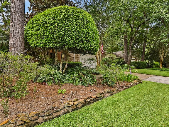 3rd image of 4206 Valley Glade Dr