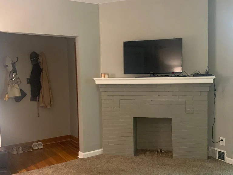 22 Virgil Ave #1 — Photo 3