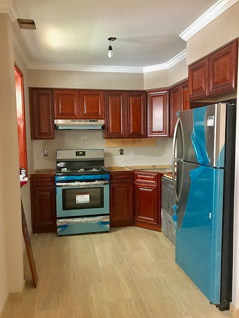 1st image of 2058 36th St #2