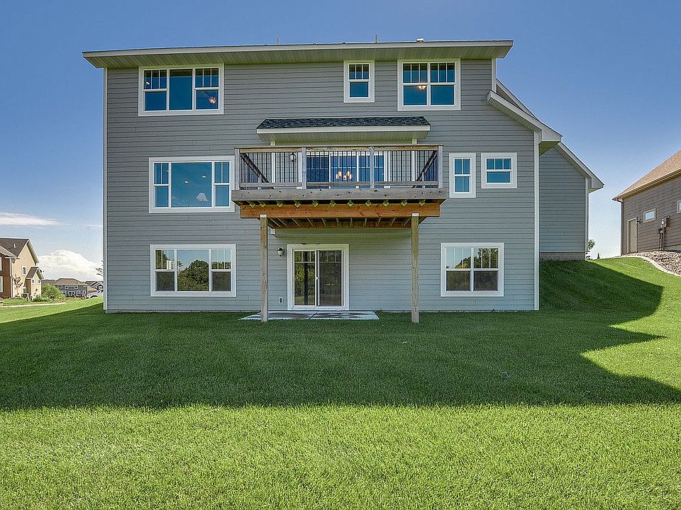 2nd image of 1146 Symphony Ln