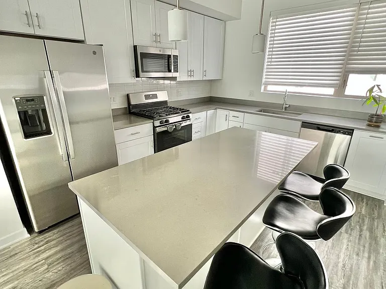 3103 Beachview Ln — Photo 12