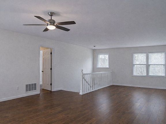 2nd image of 2340 Deerwood Rd