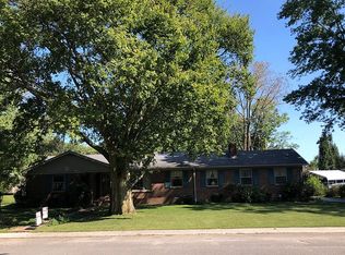 2732 Clinton Cir, Hopkinsville, KY 42240