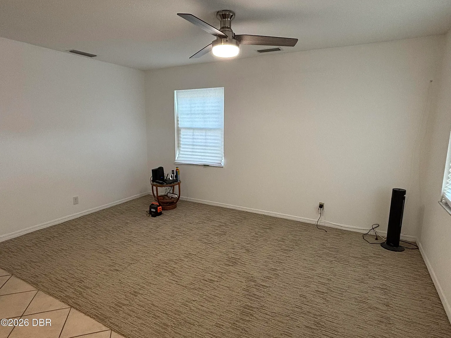 3 bed, 1.0 bath, 1100 sqft, $3,000 — Photo 3