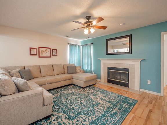 4th image of 1831 Eastfork Dr