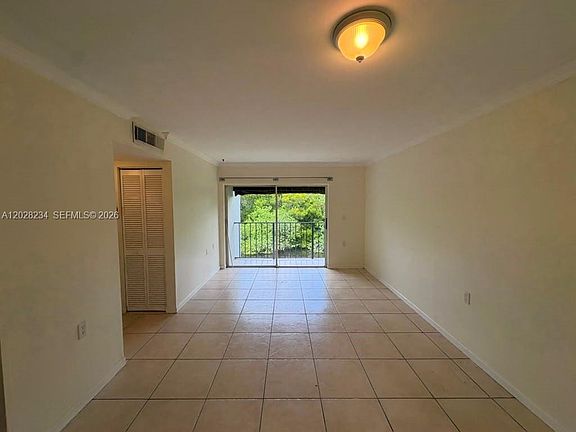 2nd image of 1141 Lake Victoria Dr APT F