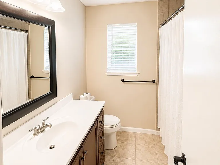 2239 Highland Hills Dr — Photo 24