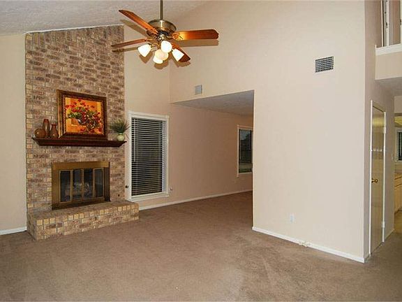 4th image of 3019 Royal Glen Dr