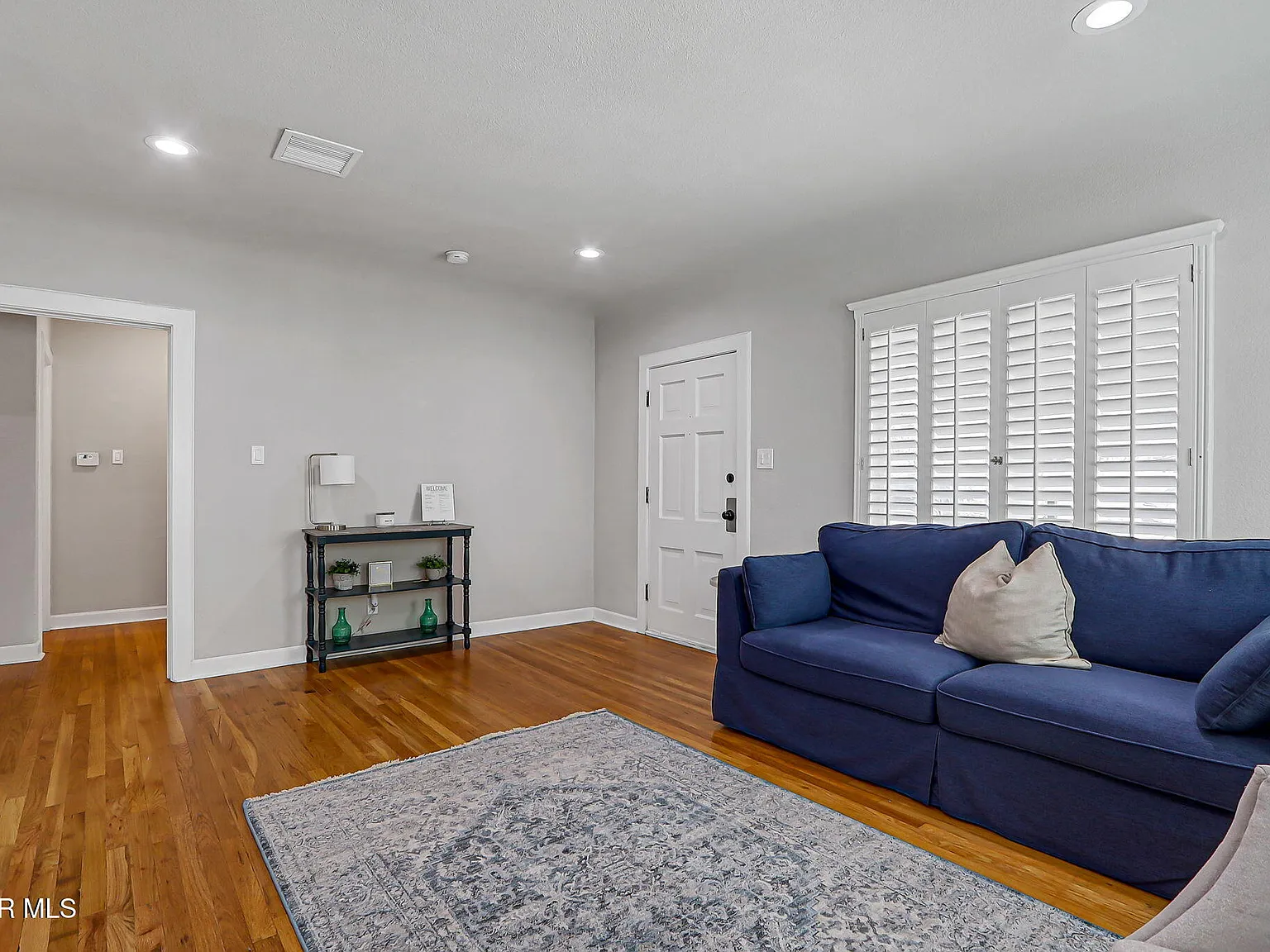 2 bed, 1.0 bath, 1016 sqft, $2,350 — Photo 4