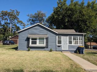 1928 E 81st Ter, Kansas City, MO 64132