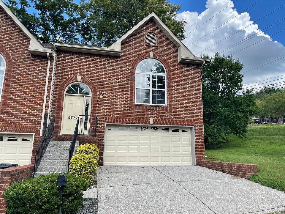 Corner unit on the front row of the Townhomes of Brentwood Subdivision