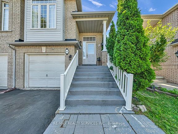 4th image of 101 River Rock Cres