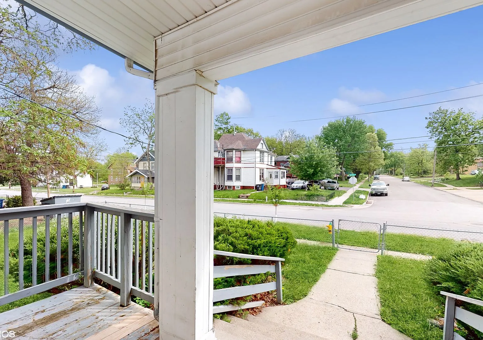 319 Franklin Ave — Photo 3