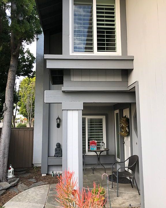 2nd image of 11 Heather Hill Ln