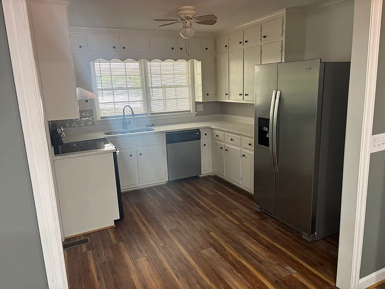 716 Shannon Rd — Photo 4
