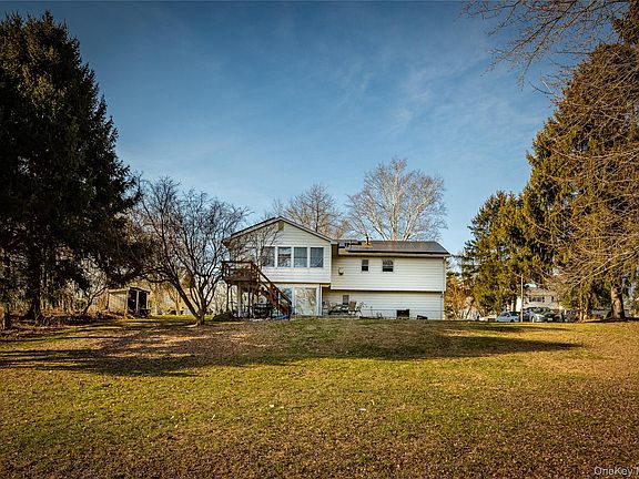 3rd image of 76 Derick Drive