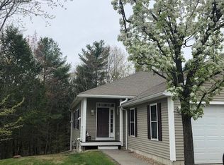 74 Pear Tree Ln, Newmarket, NH 03857