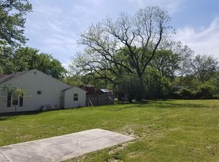 312 N Hemphill St, Crane, MO 65633