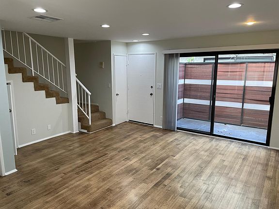 2nd image of 4414 Fulton Ave #2