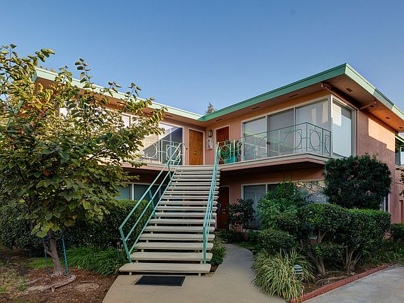 3rd image of 1000 San Pasqual St APT 19