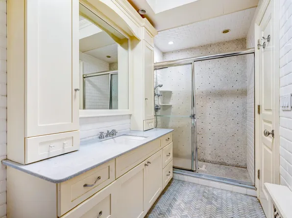 850 East 23rd Street image 41 of 47