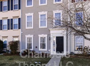 22330 Great Trail Ter, Sterling, VA 20164