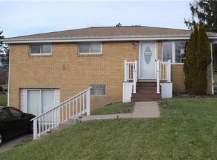 870 Falck Rd, Mc Kees Rocks, PA 15136