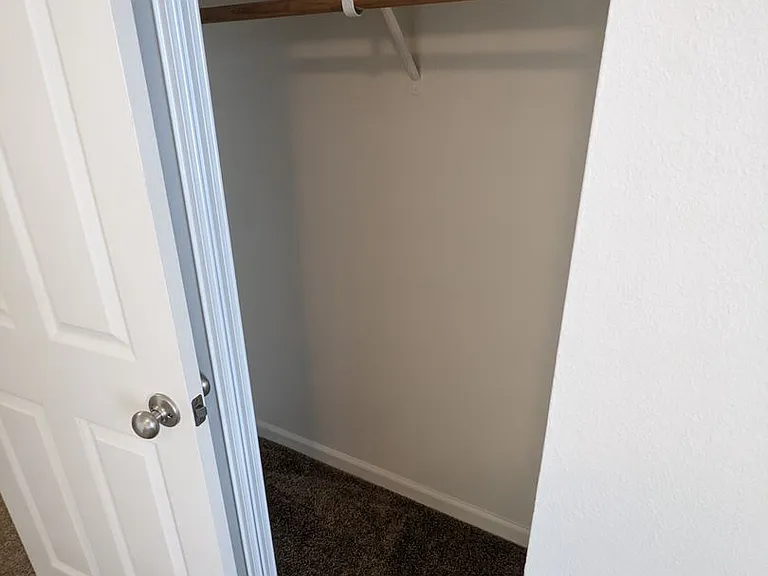 7815 NE 117th Ave — Photo 36