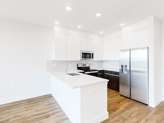 4th image of 333 Bergen Blvd APT 302