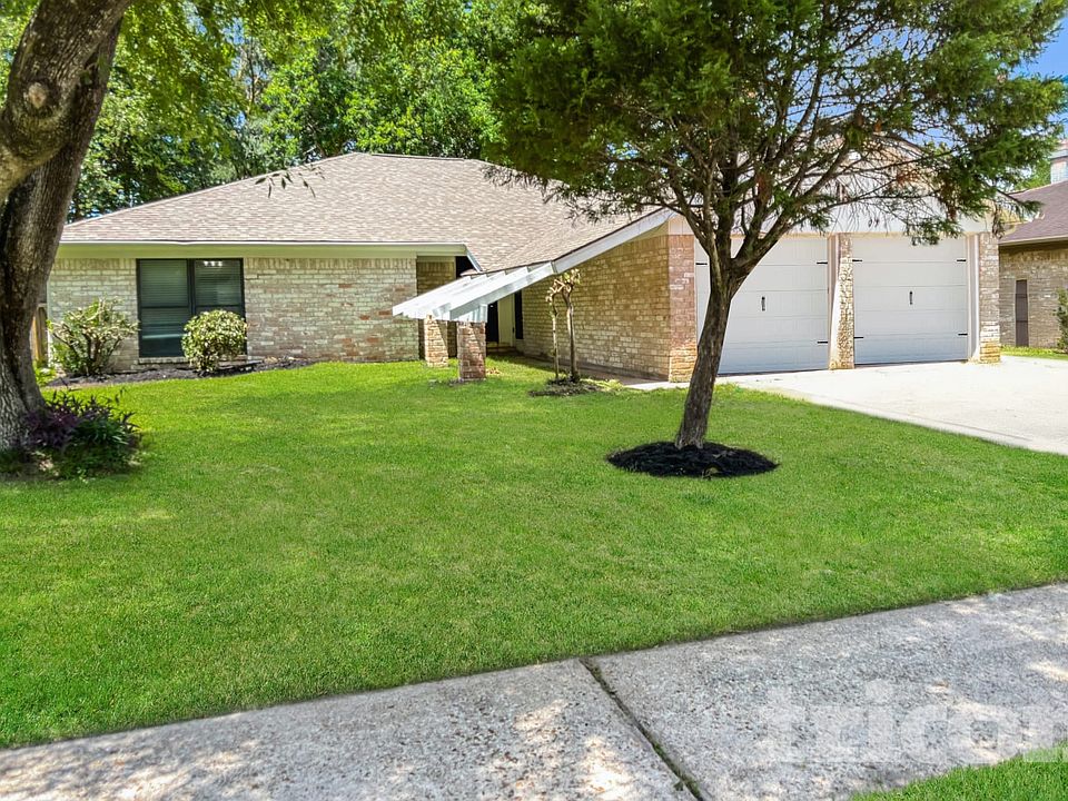 1st image of 16259 Hollow Wood Dr