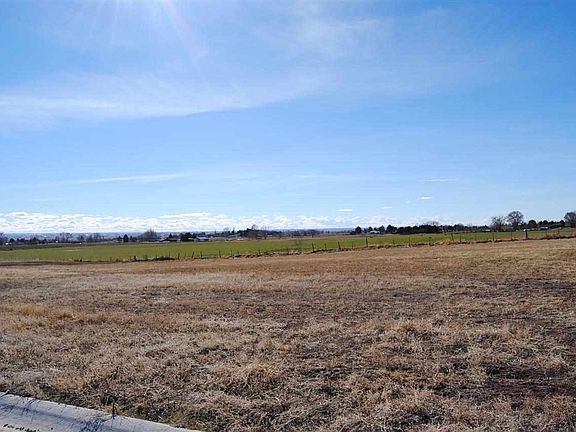 3rd image of 534 Tasia Brianna Dr E