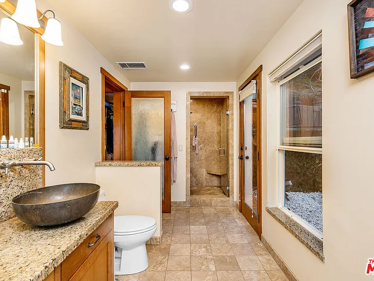 2716 Halsey Rd — Photo 23