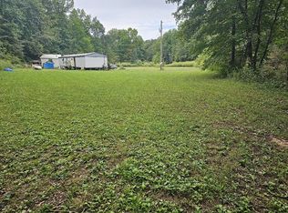 1685 Ennis Branch Rd, Mc Ewen, TN 37101