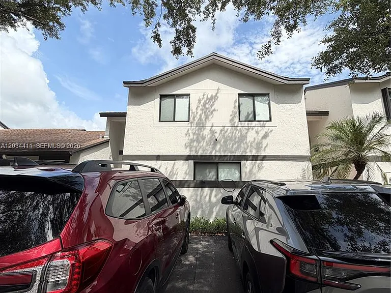 9134 SW 118th Ct — Photo 2