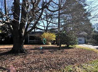 1235 Cedar Ln, Charlotte, NC 28226