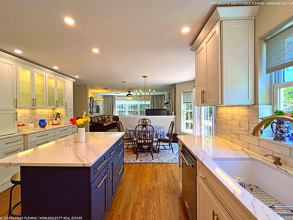 4th image of 40 Hammer Ln