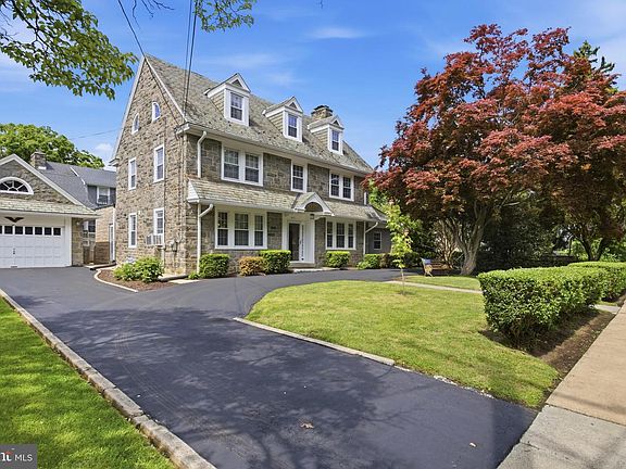 3rd image of 614 Drexel Ave