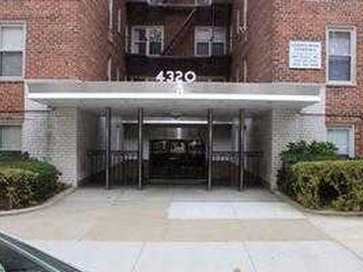 4320 Van Cortlandt Park E APT E, Bronx, NY, 10470