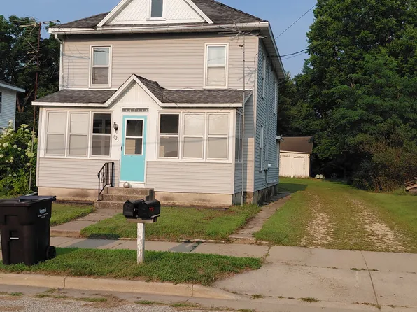 823 1/2 Long Ct, Sparta, WI 54656