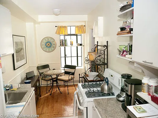 Rented by McDonagh Real Estate | media 4