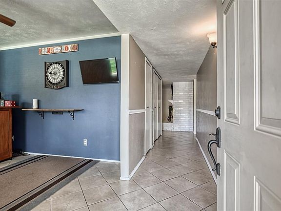 2nd image of 5108 Avery Ln