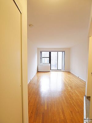 3rd image of 434 E 84th St APT 5C