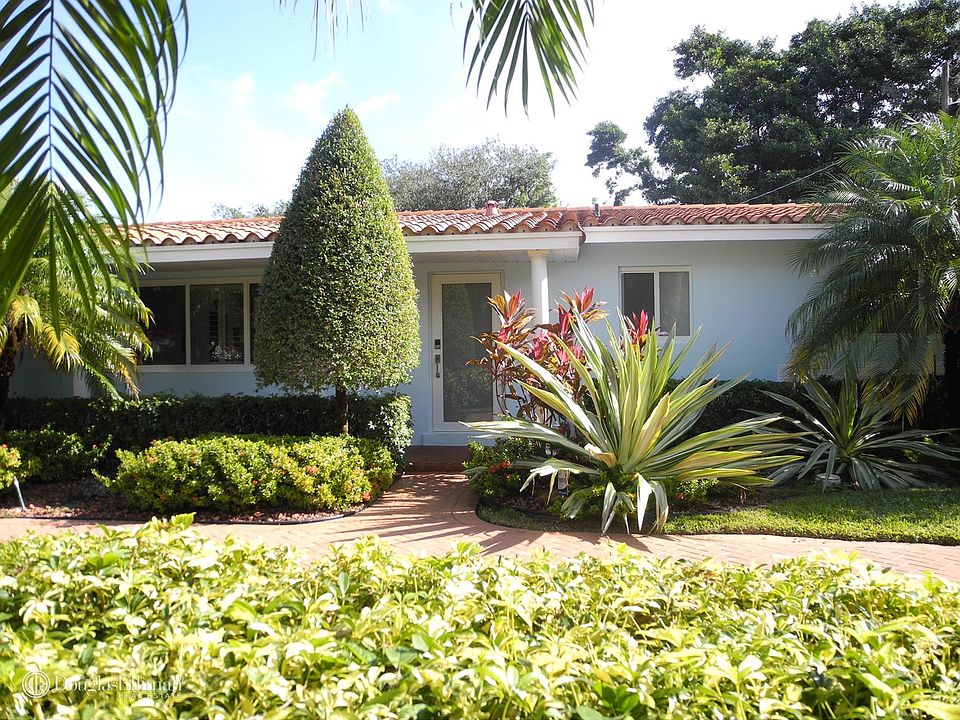 1st image of 10295 NW 1st Ave
